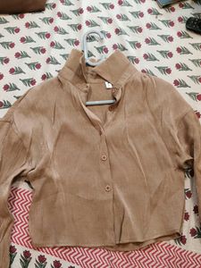 Chic Cropped Button-Up Shirt
