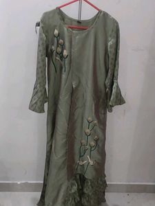 Elegant Embellished Kurta Set