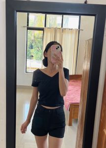 women’s crop top