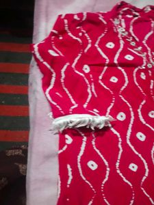 Vibrant Pink Bandhani Print Kurta with tauser