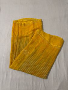 🆕Yellow Embroidered Unused Saree