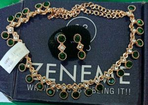 Unused Green Stone Necklace &amp; Earring Set