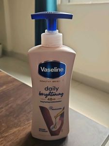 Vaseline Healthy Bright Daily Brightening Lotion