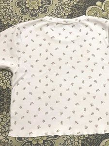 Cute Floral Print Cropped T-Shirt