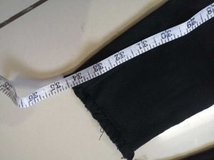 Classic Black Skinny Jeans