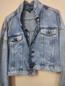 Stylish Cropped Denim Jacket
