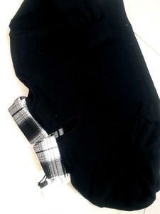 Black Los Angeles Graphic top 12-14 y no 28