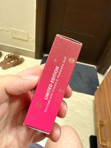 Nykaa Ultra Silk Hydrating Lipstick shade gleamin