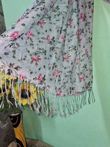 Floral Print Scarf with Tassels of 1