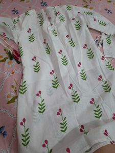 White Floral Print Kurta with Tassels