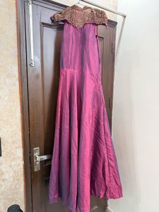 Exquisite long dress with Embellishments