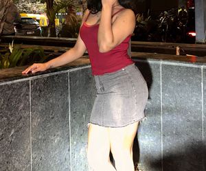 women fitted denim skirt