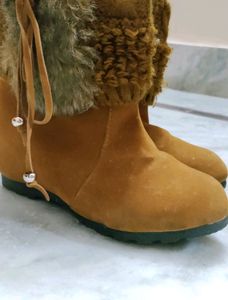 Boots And Dressberry Sandals