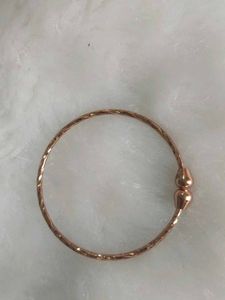 Elegant Rose Gold Bangle kada