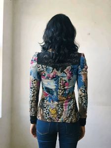 Unique Graphic Print Long Sleeve Top