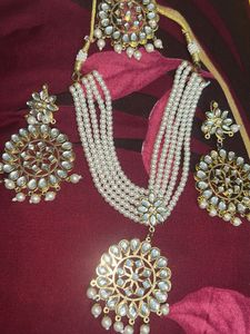 Stunning Pearl & Kundan Necklace Set