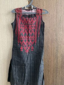 Sleeveless Kurti from Rangmanch