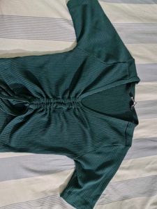 Stylish Ruched V-Neck Crop Top