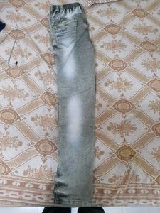 Distressed Grey Wash Jeans