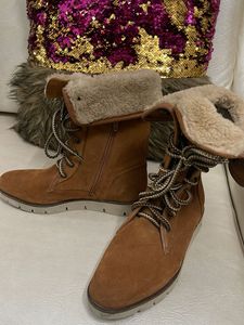 Cozy Brown Winter Boots