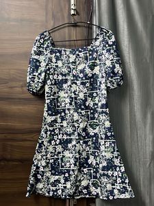 Chic Floral Print Off-Shoulder Dress