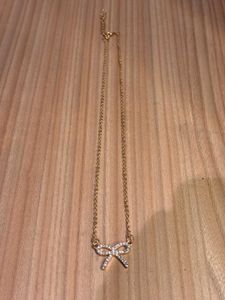 Sparkling Bow Anti-Tarnish Necklace – Elegant Ever