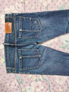Brand New Looks Jeans
