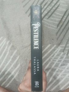 Pestilence (The Four Horsemen, #1) by Laura Thalas