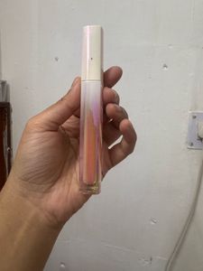 HUDA beauty silk balm