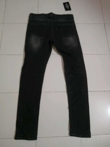 Stylish Black Distressed Jeans