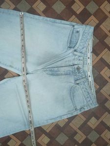 ⚡ ⚡ Flash Sale ⚡ ⚡ Wash Cropped Jeans