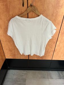 New yousta Ribbed Raw Hem Cropped Top