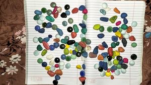Assorted Decorative Mix Glass Stones