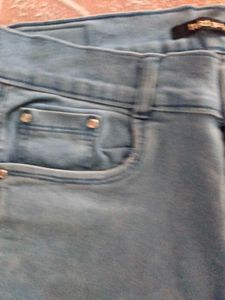 Light Blue Cropped Denim Jeans