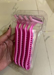 Pink Gillctte hair Razors (Set of 3)