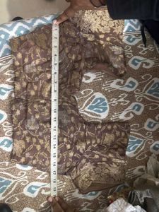 Exquisite Brocade Ethnic saree with blouse
