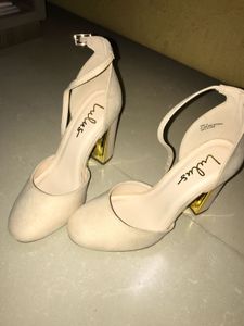 Discounted! Chic Nude Suede Block Heels