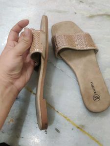 Embroidered Pink Juttis and flats