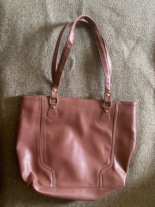 Ladies handbag With 2 Compartments.