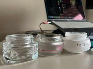 Face cream packaging