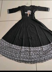 Black Gaun
