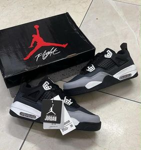 Air Jordan 4 Sneakers