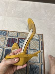 Chic Yellow Suede Heels