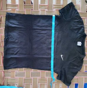 Nike Black T-Shirt