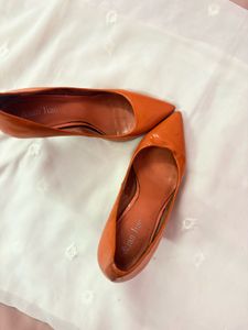 Stylish Orange Patent Heels