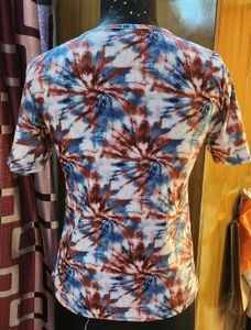 Tie-Dye V-Neck Top with Ring Detail