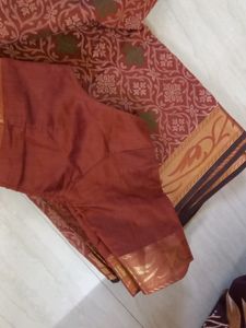 Cotton Saree With Stitched Blouse