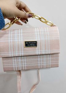Da Milano Bag - Stylish Plaid Design