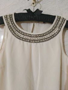 Elegant Sleeveless Top