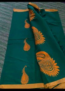 Elegant Green Saree (Women's)
